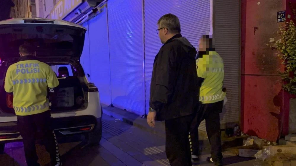 Alkolü çekip direksiyona geçti polise veryansın etti!