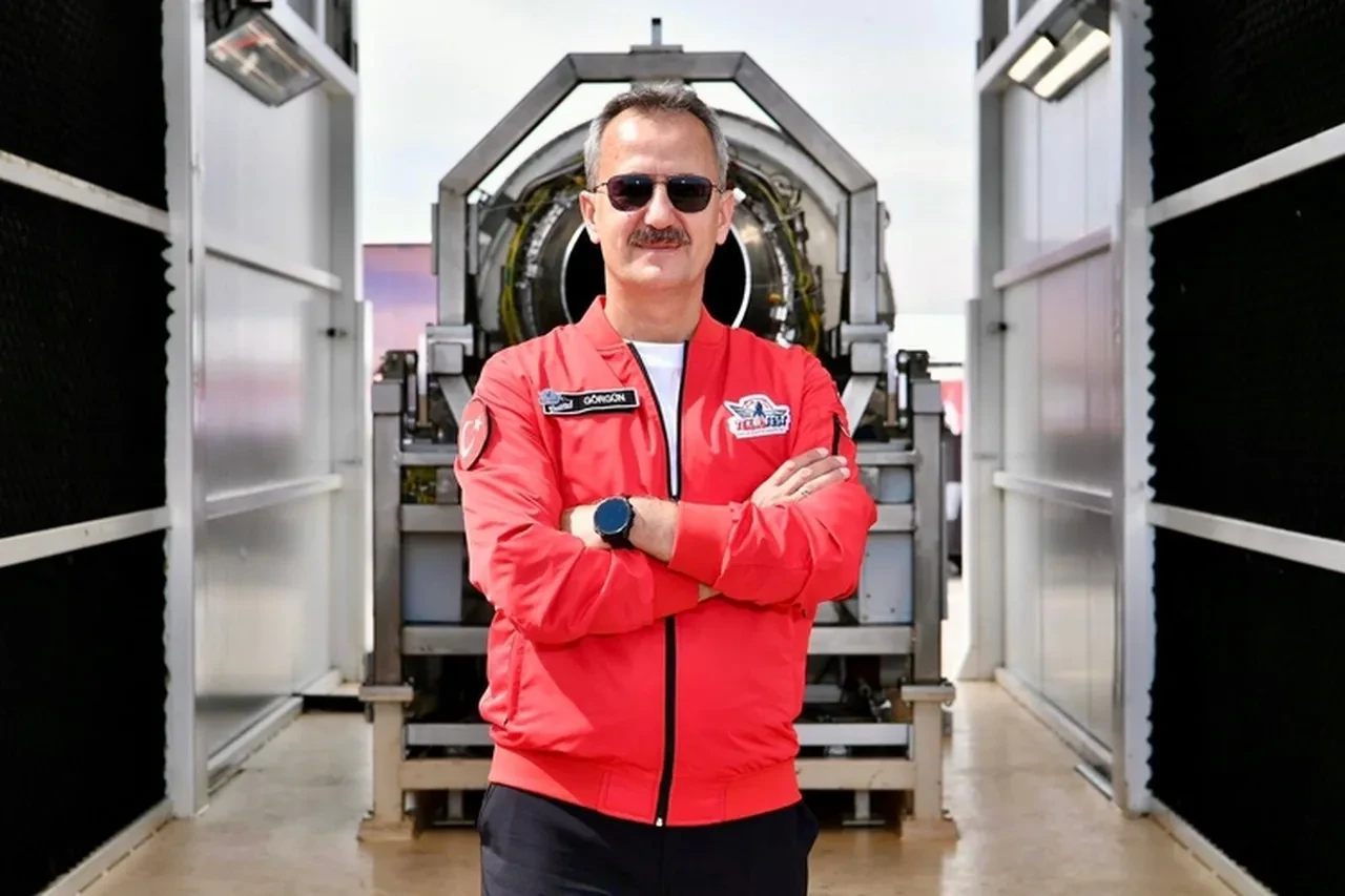 KAAN savaş uçağı üretimi durdu mu? Savunma Sanayii Başkanı'ndan beklenen açıklama