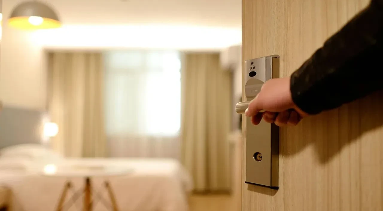 Tatil cennetinde otellere denetim şoku! 44 işletme kapatıldı