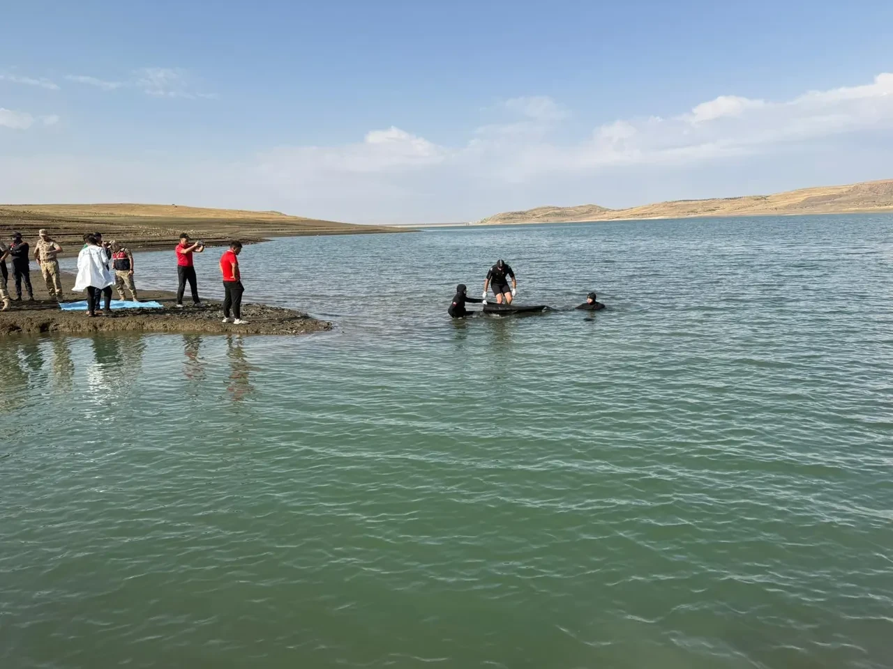 Ağrı'da 14 yaşındaki çocuk kayıplara karıştı! Arama çalışmaları barajda son buldu