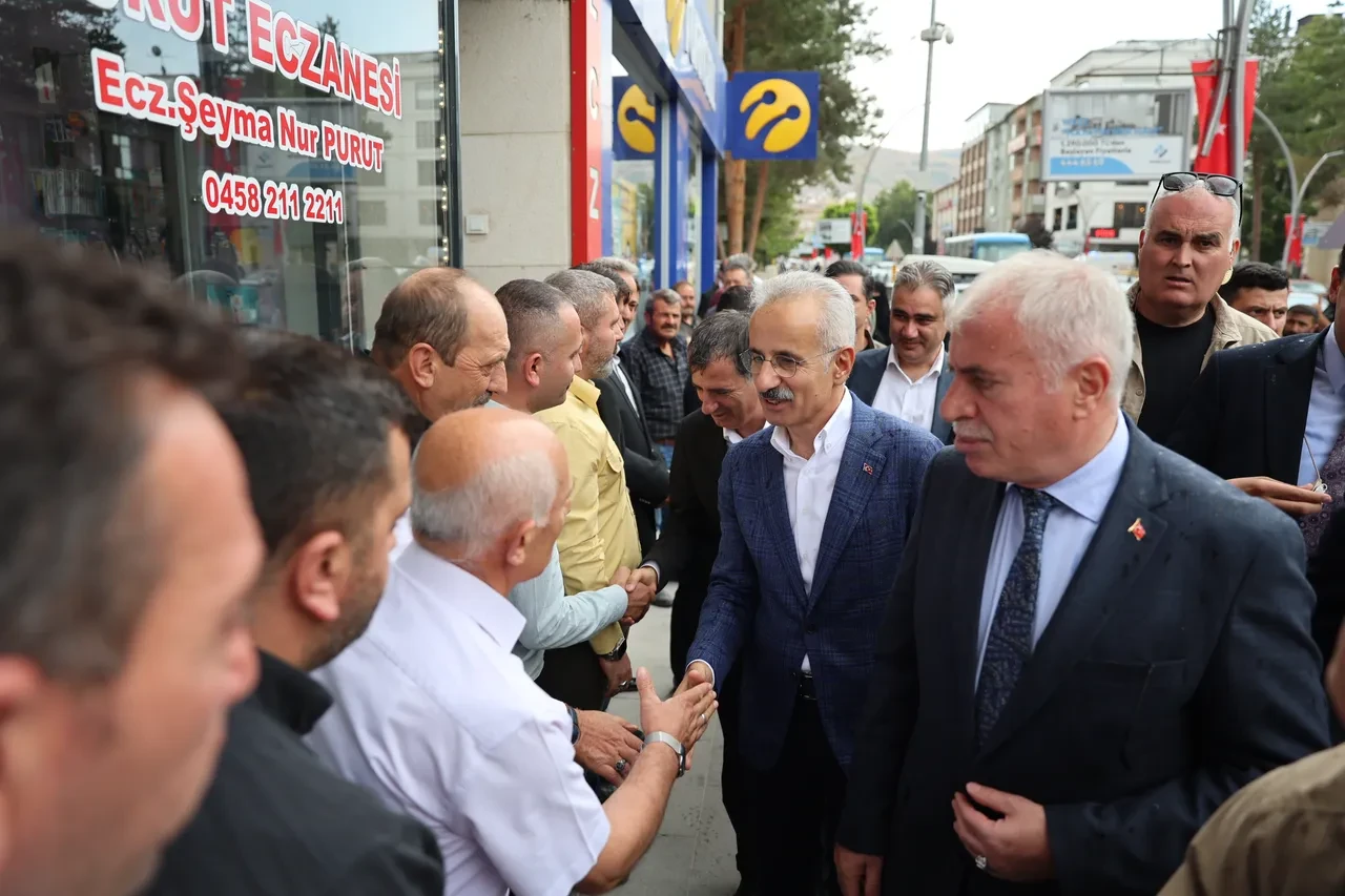 Bakan Uraloğlu’ndan Bayburt’ta önemli açıklamalar: Kop Tüneli'ni 2027'de vatandaşın kullanımına açacağız