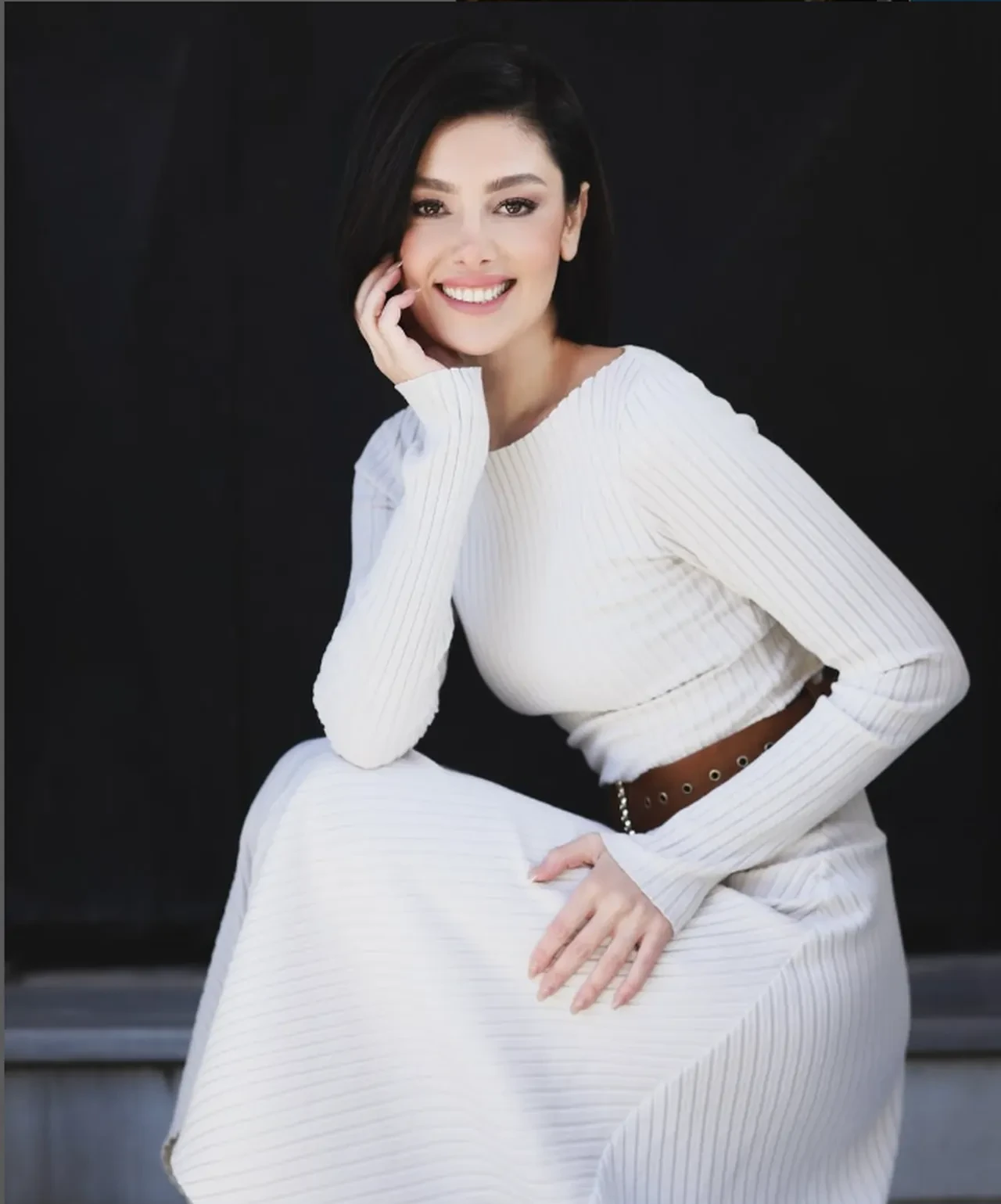 Canlı yayında bayılan Burcu Binici, sunucu Melis Karagöz'e yapılan eleştiriler hakkında konuştu