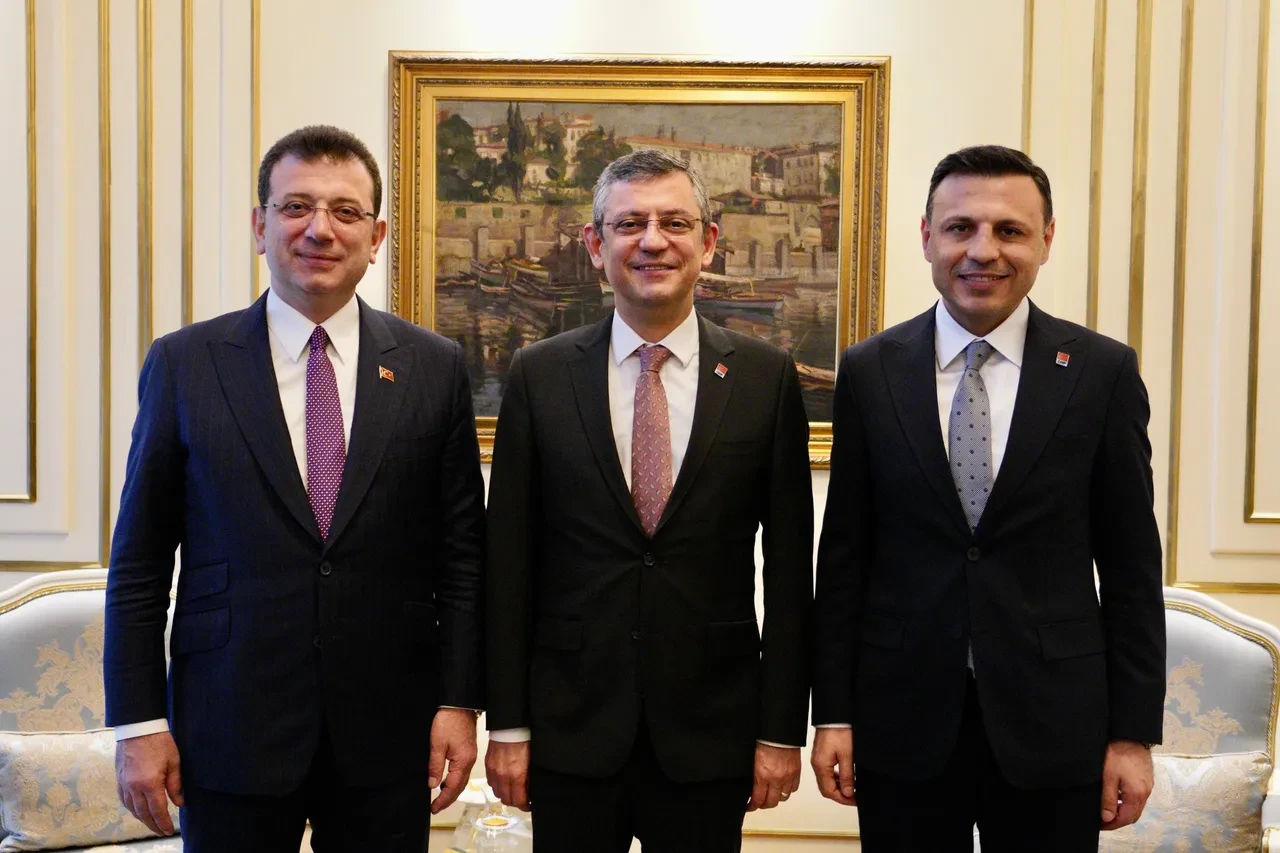 CHP’li eski isimden Özgür Özel’e zehir zemberek sözler! 'Ne planı var ne programı'