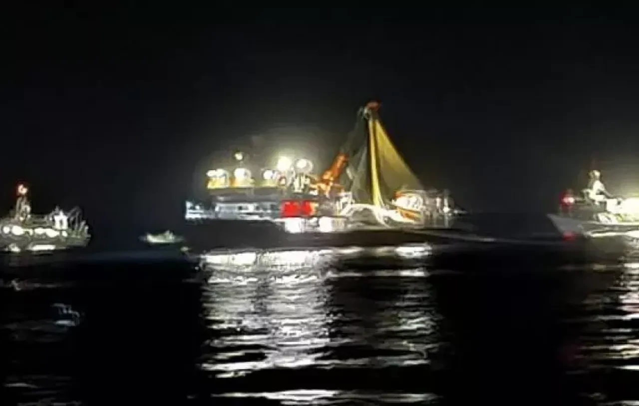 Ege Denizi'nde Yunan ve Türk balıkçılar arasında gerilim! Silahlar patladı, o anlar kameraya yansıdı