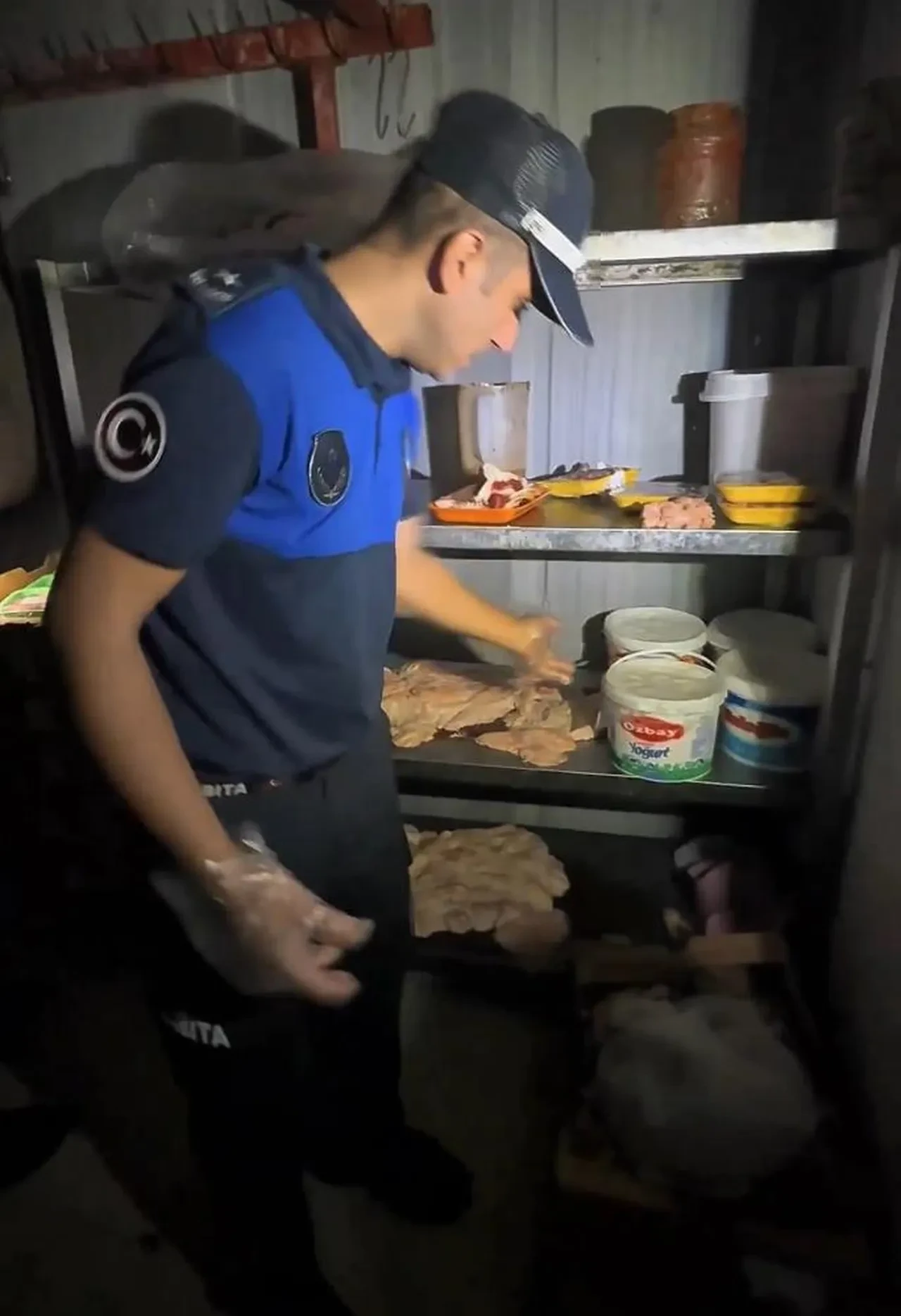 Kasaptan iğrenç düzenek! Hepsini vatandaşa yedirmiş