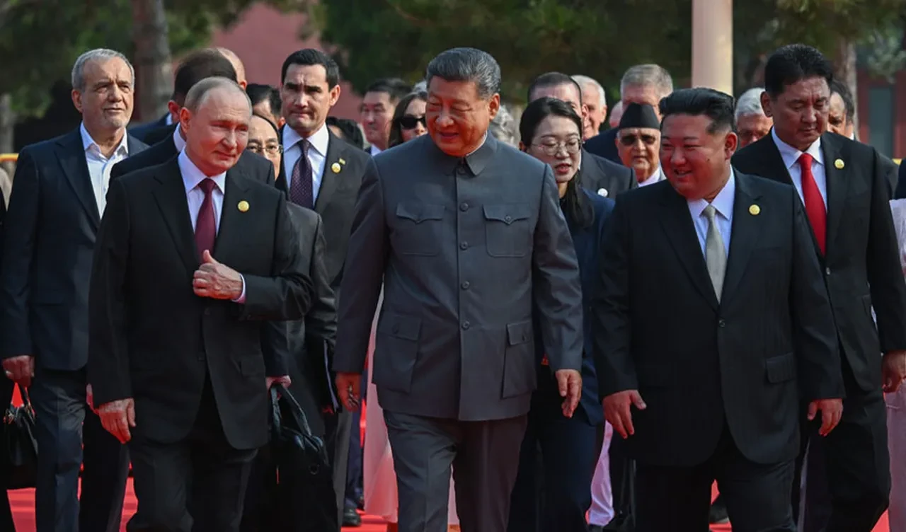 Trump 3 ülkeyi komplo kurmakla suçladı tepki jet hızında geldi