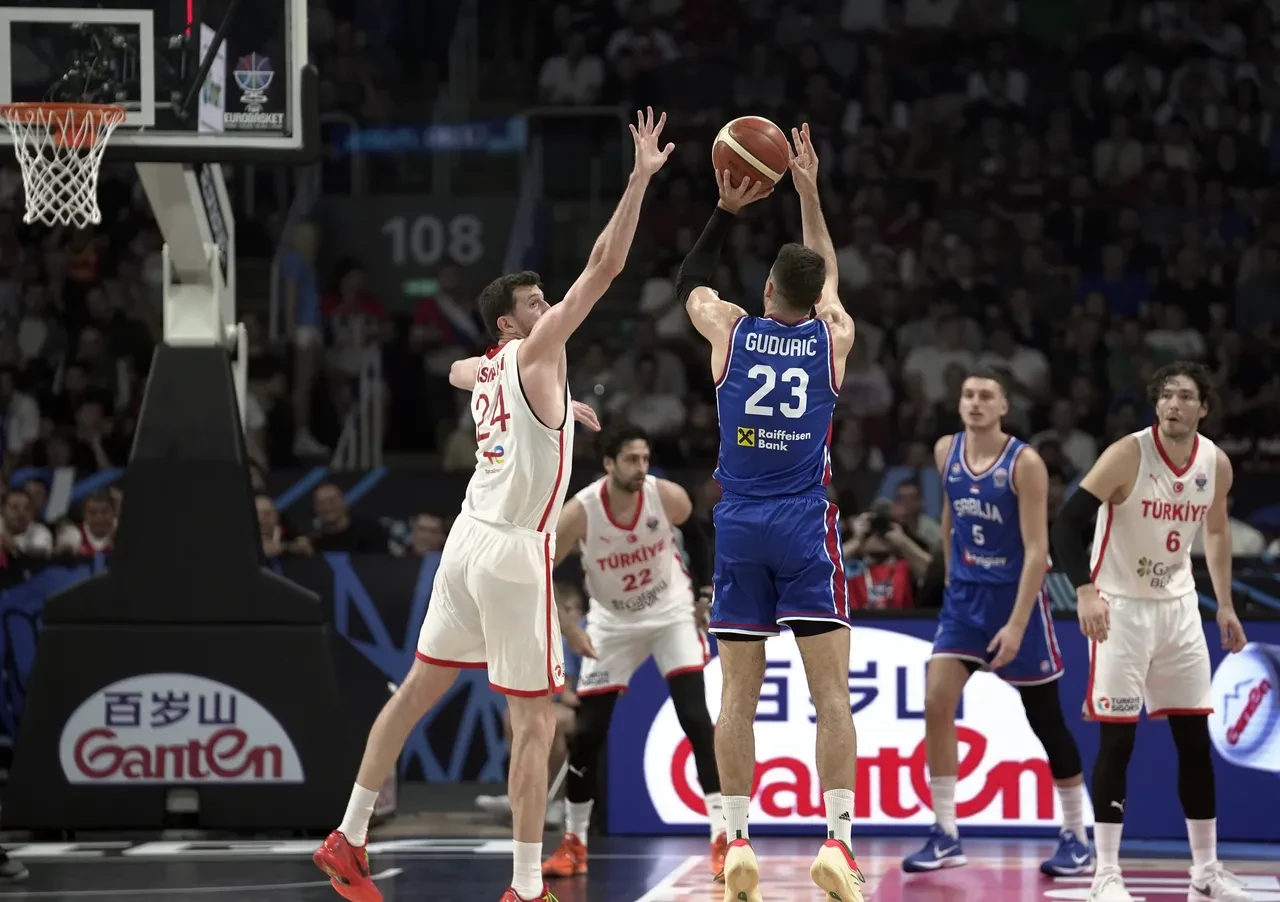 Türkiye EuroBasket 2025'te son 16 turunda: Rakip belli oldu!