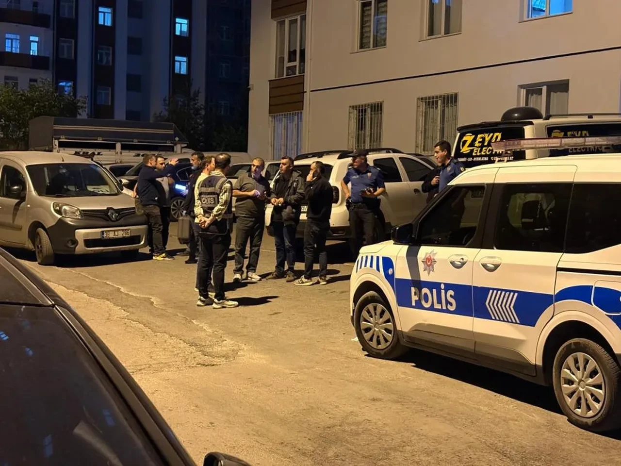 12 yaşındaki çocuk üvey babasını kalbinden bıçakladı