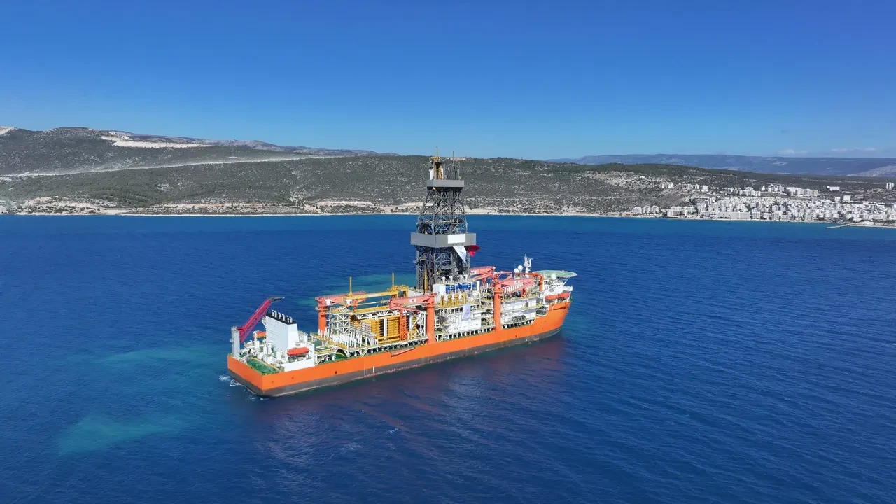 Bakan Bayraktar duyurdu! Yeni sondaj gemisi Mersin'de: Akdeniz’de görev yapacak