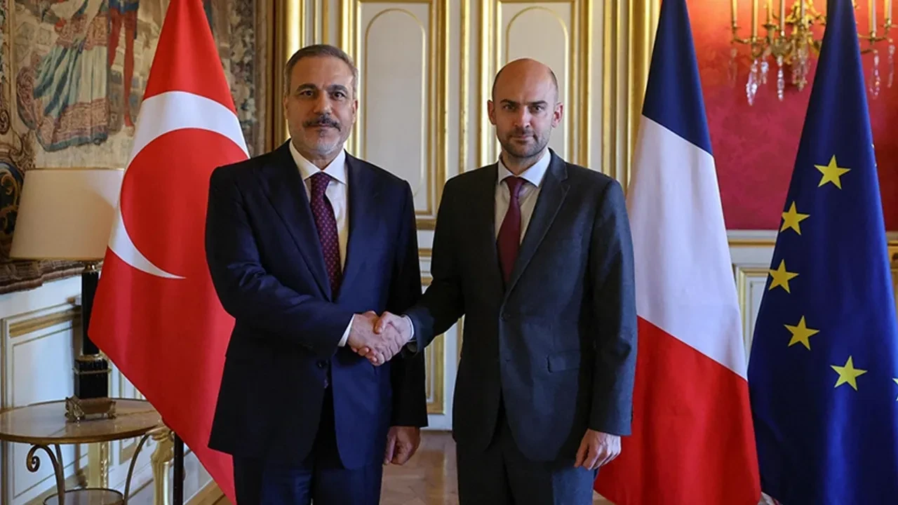 Bakan Fidan Fransız mevkidaşıyla görüştü! Tek bir konu gündeme geldi