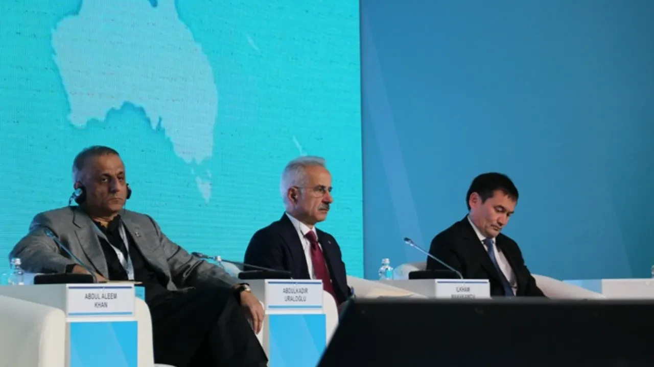 Bakan Uraloğlu duyurdu: İstanbul’un yük taşımacılığına tarihi adım