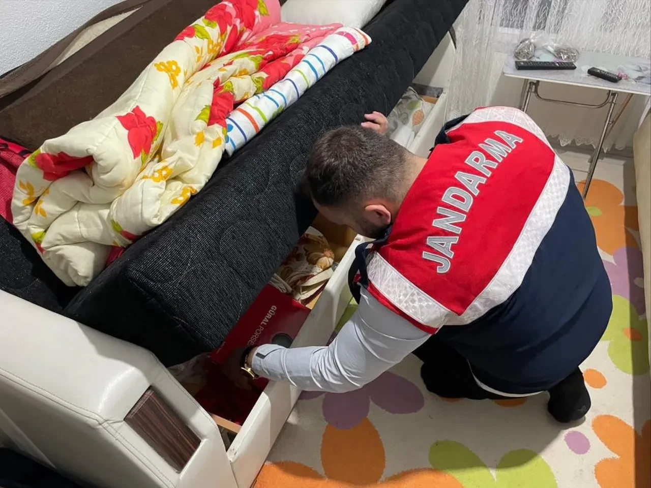 Casuslara MİT darbesi! Kişisel verileri çalıp yurt dışına sattıkları ortaya çıktı