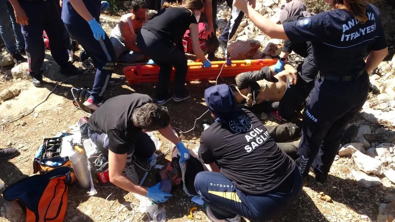 Görüntüler dehşete düşürdü! Define avında can pazarı