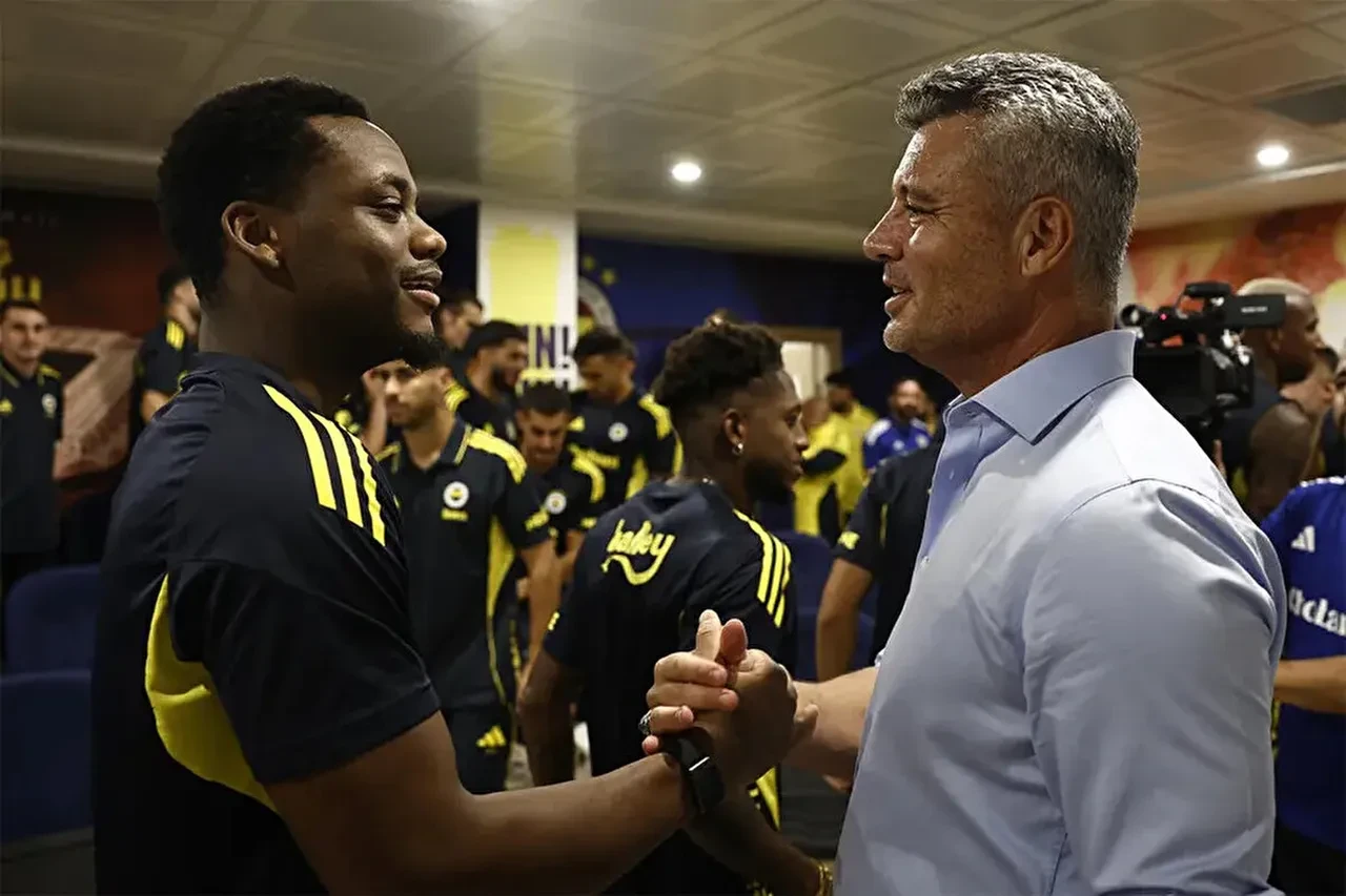 Jhon Duran Nice maçında oynayacak mı? Fenerbahçe taraftarının gözü bu haberde