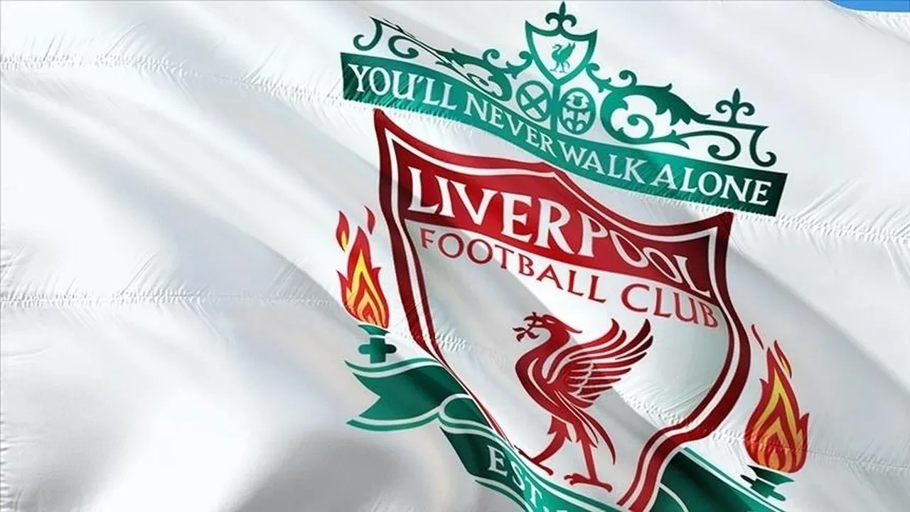 Liverpool oyuncularının kadrosu 2025 güncel! Liverpool teknik direktörü ve oyuncuları kim?