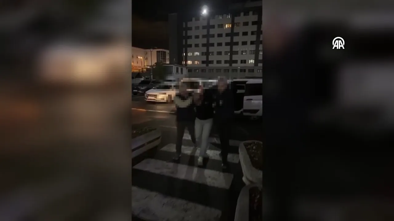 Mizah diyerek dini değerleri aşağılayan komedyen tutuklandı!