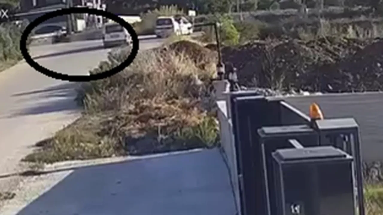 Otomobille çarpıştı, tarlaya uçtu! Feci şekilde can verdi
