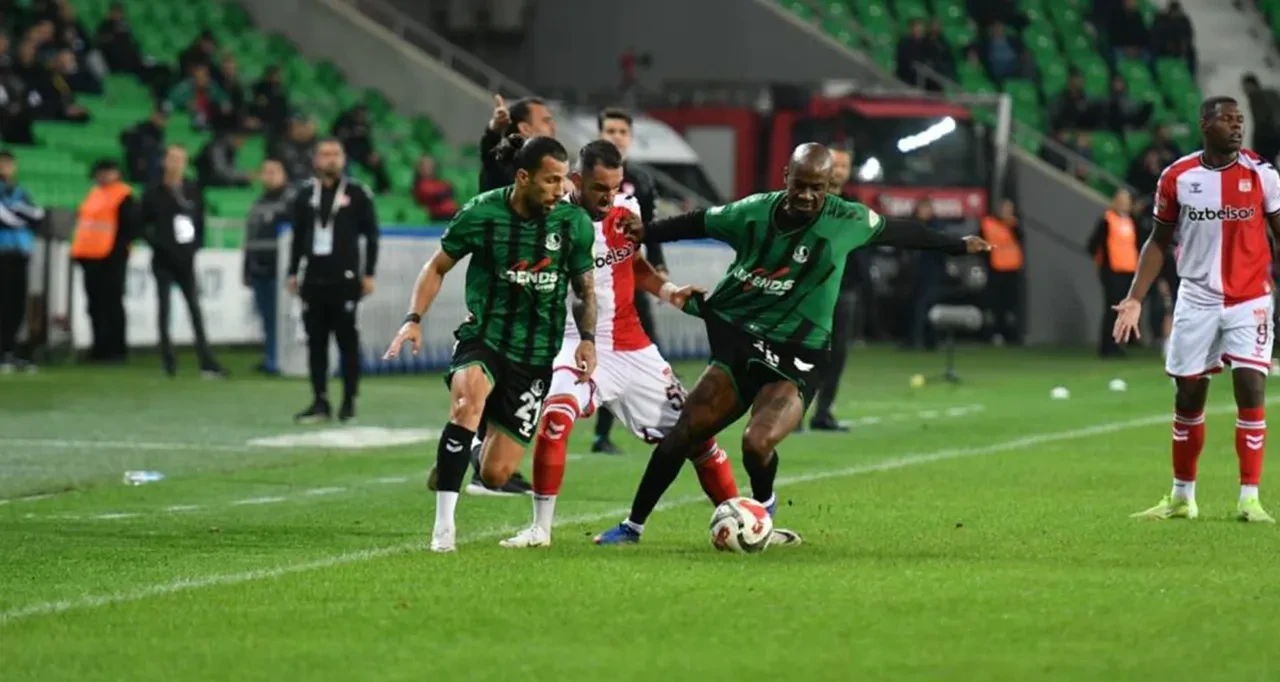 Sakaryaspor hükmen mağlup olacak mı, ceza alacak mı? Kuralları unuttu, 7 yabancıyla oynadı