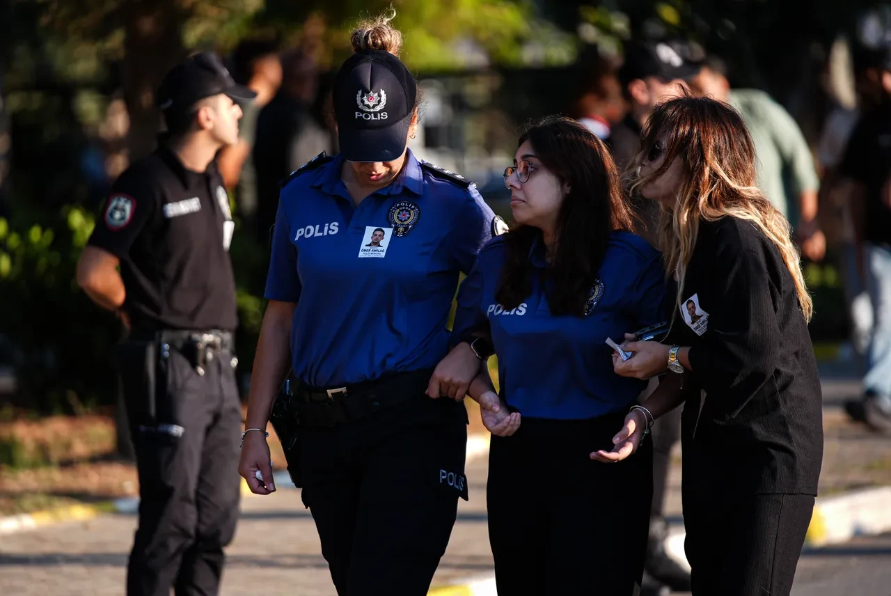 Şehit polis memuru Ömer Amilağ'ın nişanlısı yürek yaktı: 'Seni damatlıkla görecektim'