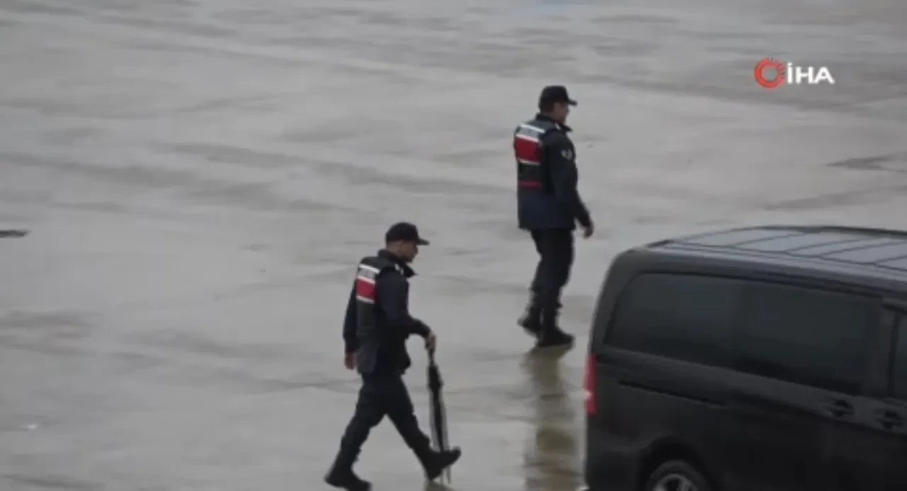 Trabzon'da hareketli saatler! Balıkçılar buldu, SAS komandoları devreye girdi