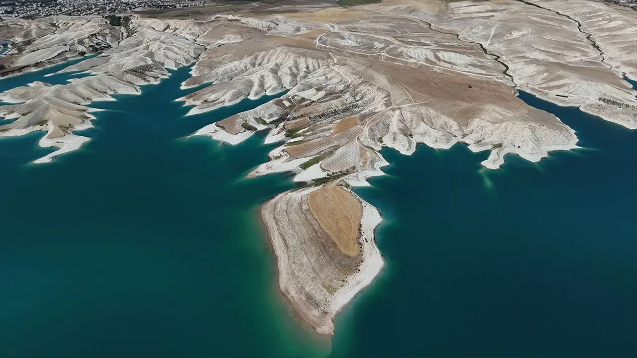 Türkiye'nin en büyük sulama kanalıydı! Atatürk Barajı'nda tehlike çanları: 'Böylesi görülmedi' 