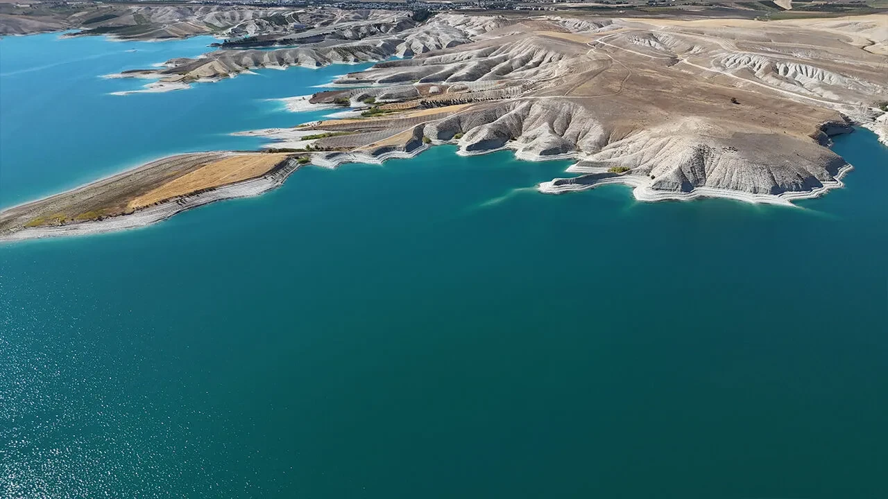 Türkiye'nin en büyük sulama kanalıydı! Atatürk Barajı'nda tehlike çanları: 'Böylesi görülmedi' 