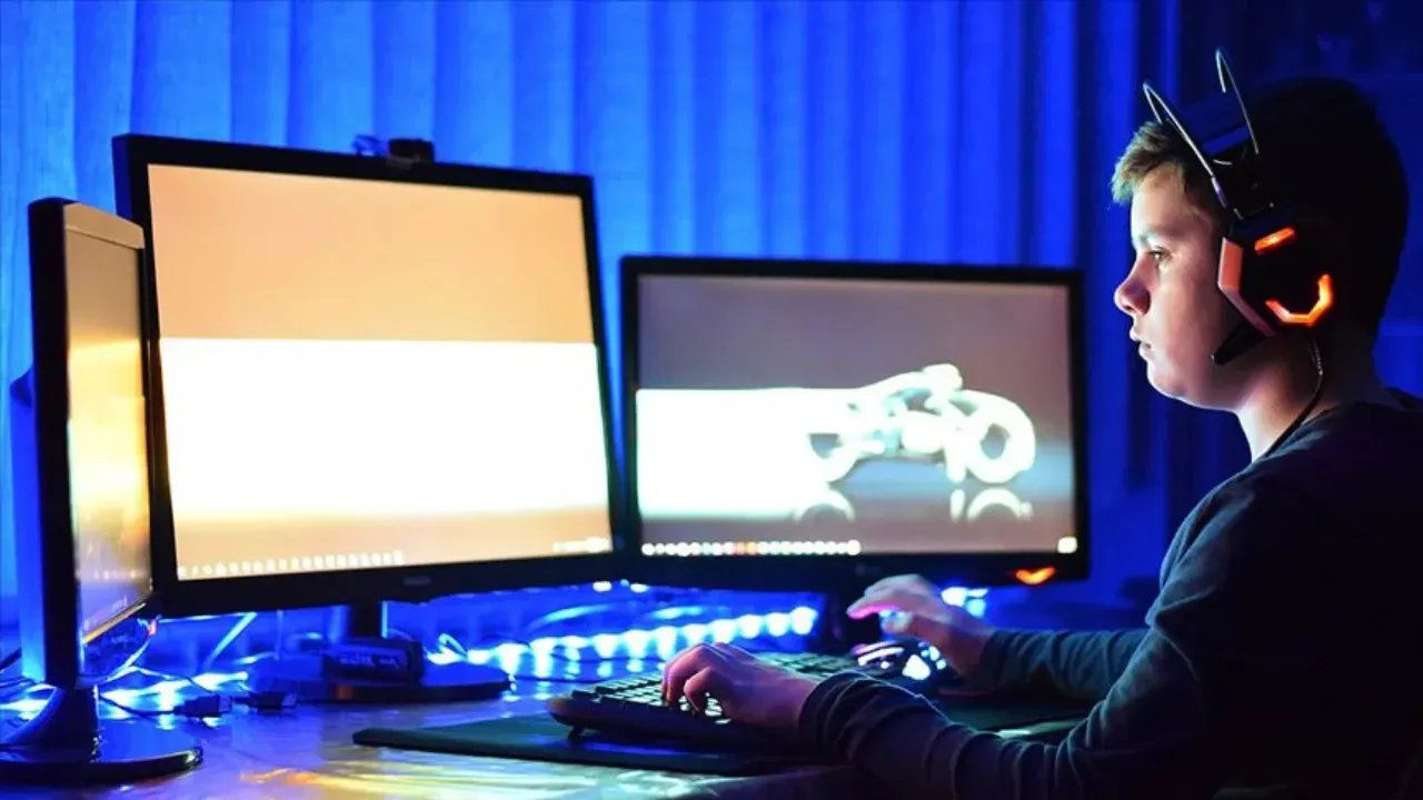 Yüzüklerin Efendisi evreninden yeni proje geliyor! Harry Potter örnek alınacak