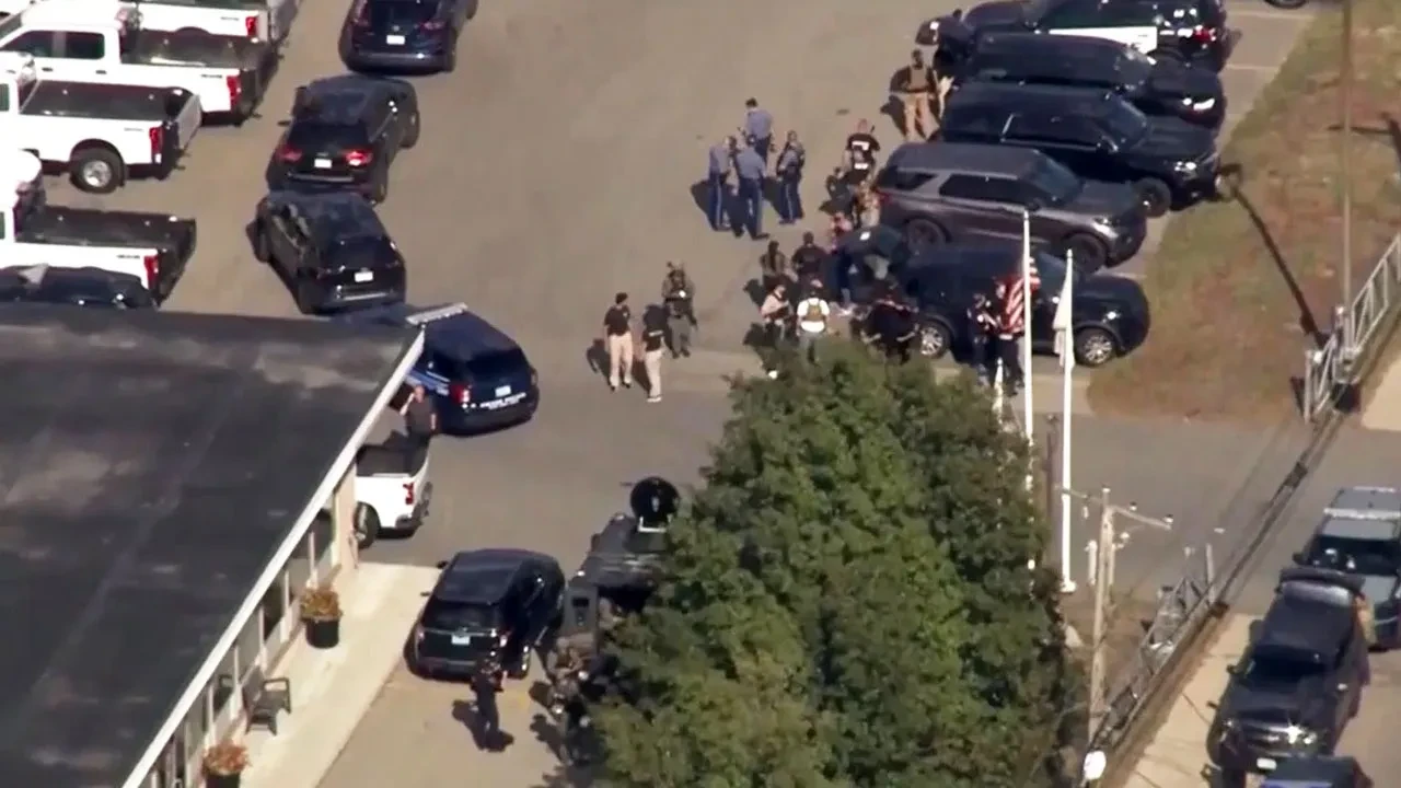 ABD'de üniversitede silahlı saldırgan paniği! Polisler alarma geçti