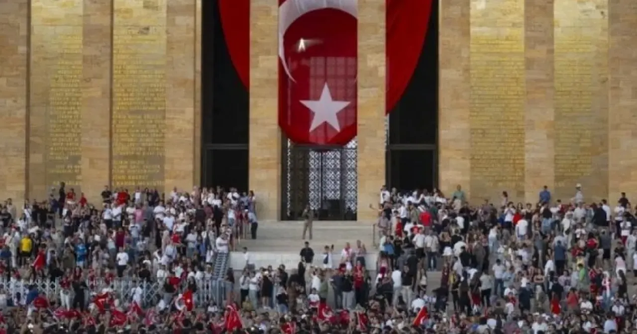 Anıtkabir'de generallerin üstü arandı mı? MSB'den o iddialara açıklama geldi