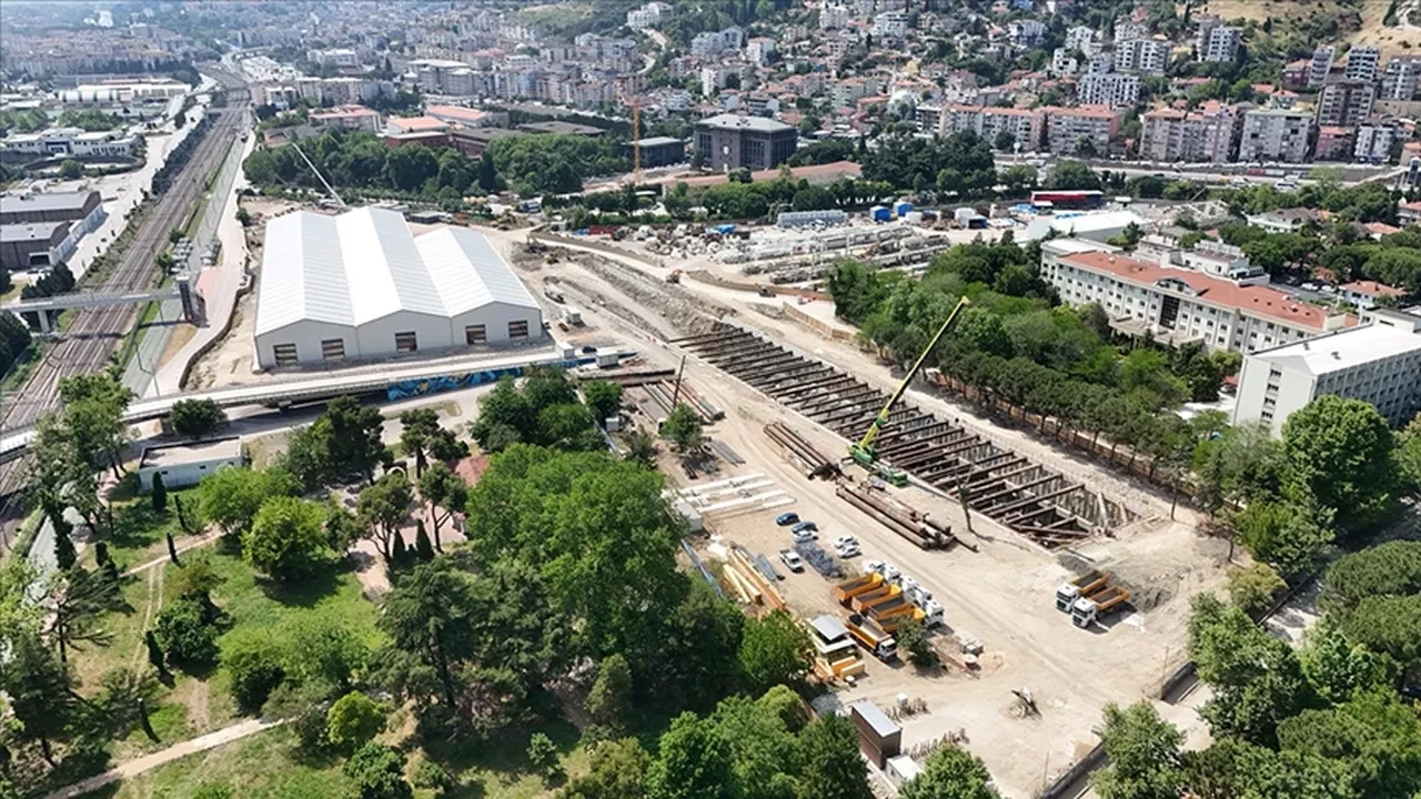 Bakan Uraloğlu duyurdu: Körfezray Metrosu’nun temeli 6 Eylül’de atılacak