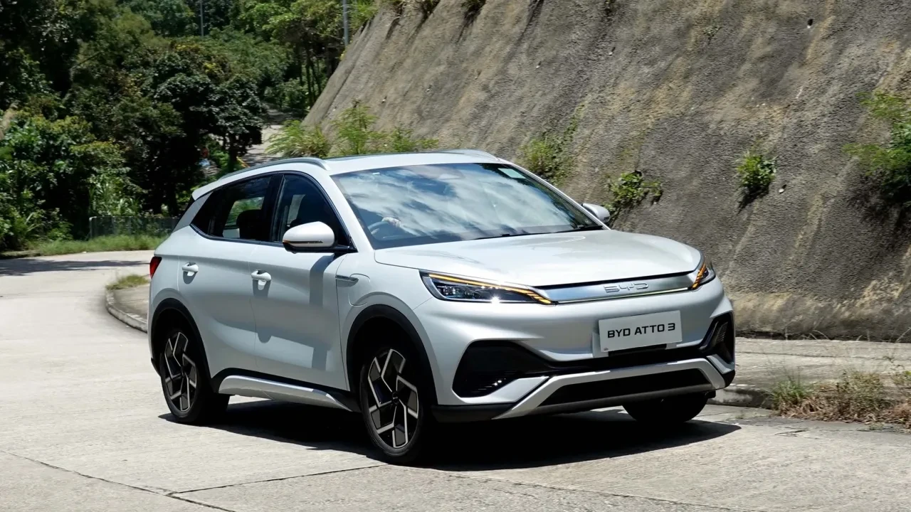 Çinli BYD frene bastı! Yönetimden beklenmedik karar