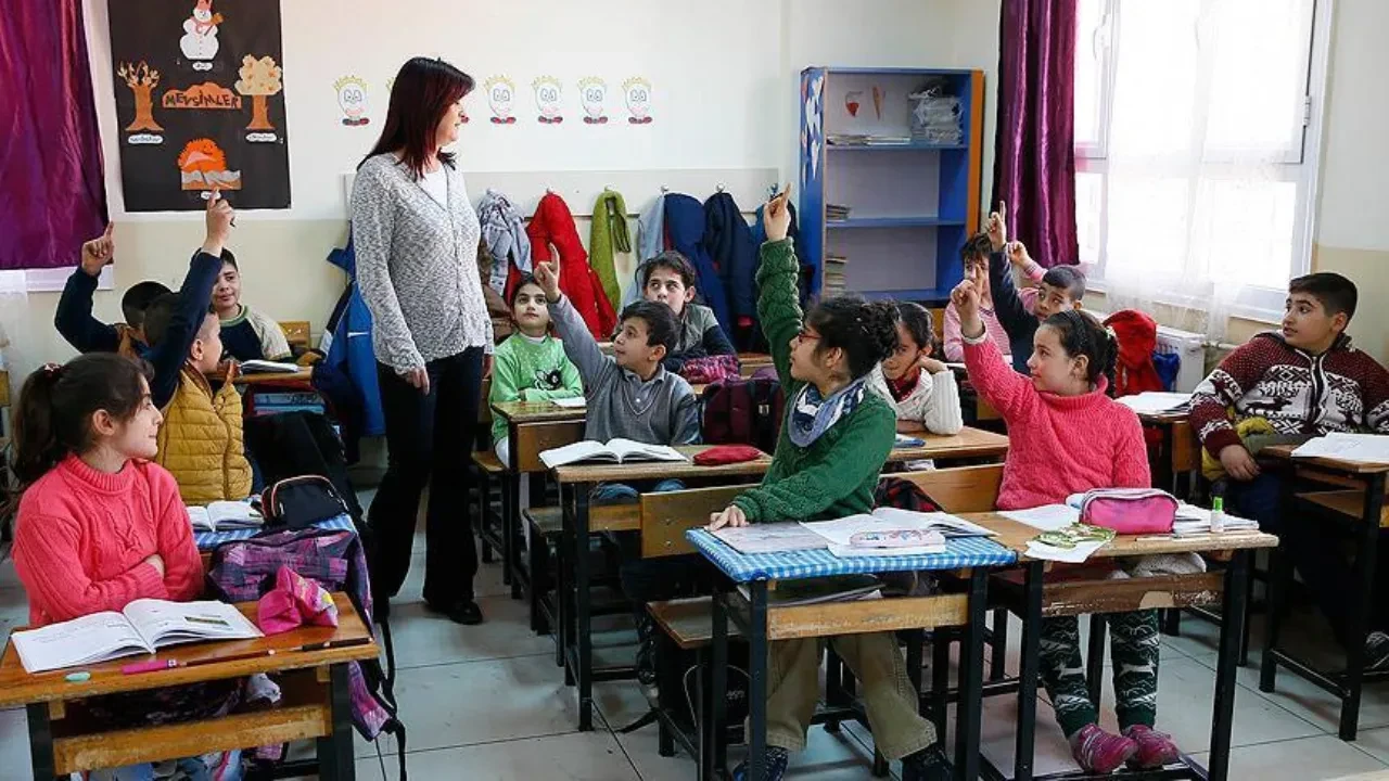 Eğitim ödeneği ne zaman yatırılacak? 2025-2026 eğitim ödeneği kapsamında ne kadar yatırılacağı belli oldu