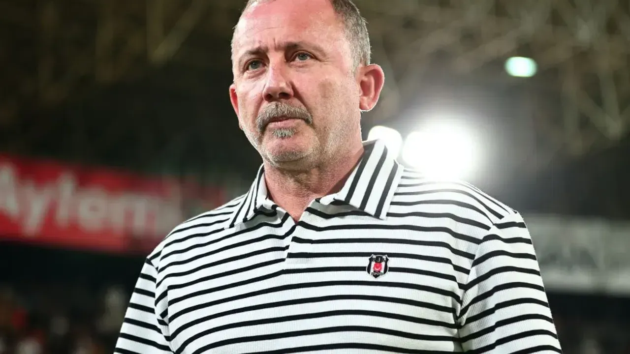 Fenerbahçe'de teknik direktörlük için şok bir iddia ortaya atıldı! 'Sergen Yalçın'ı aradılar'