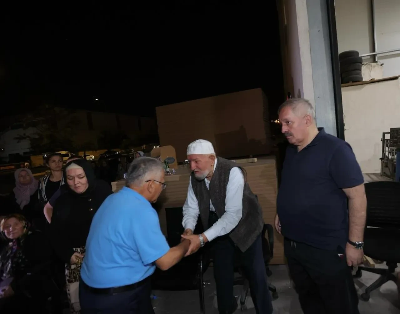 Kayseri'de korkutan fabrika yangını