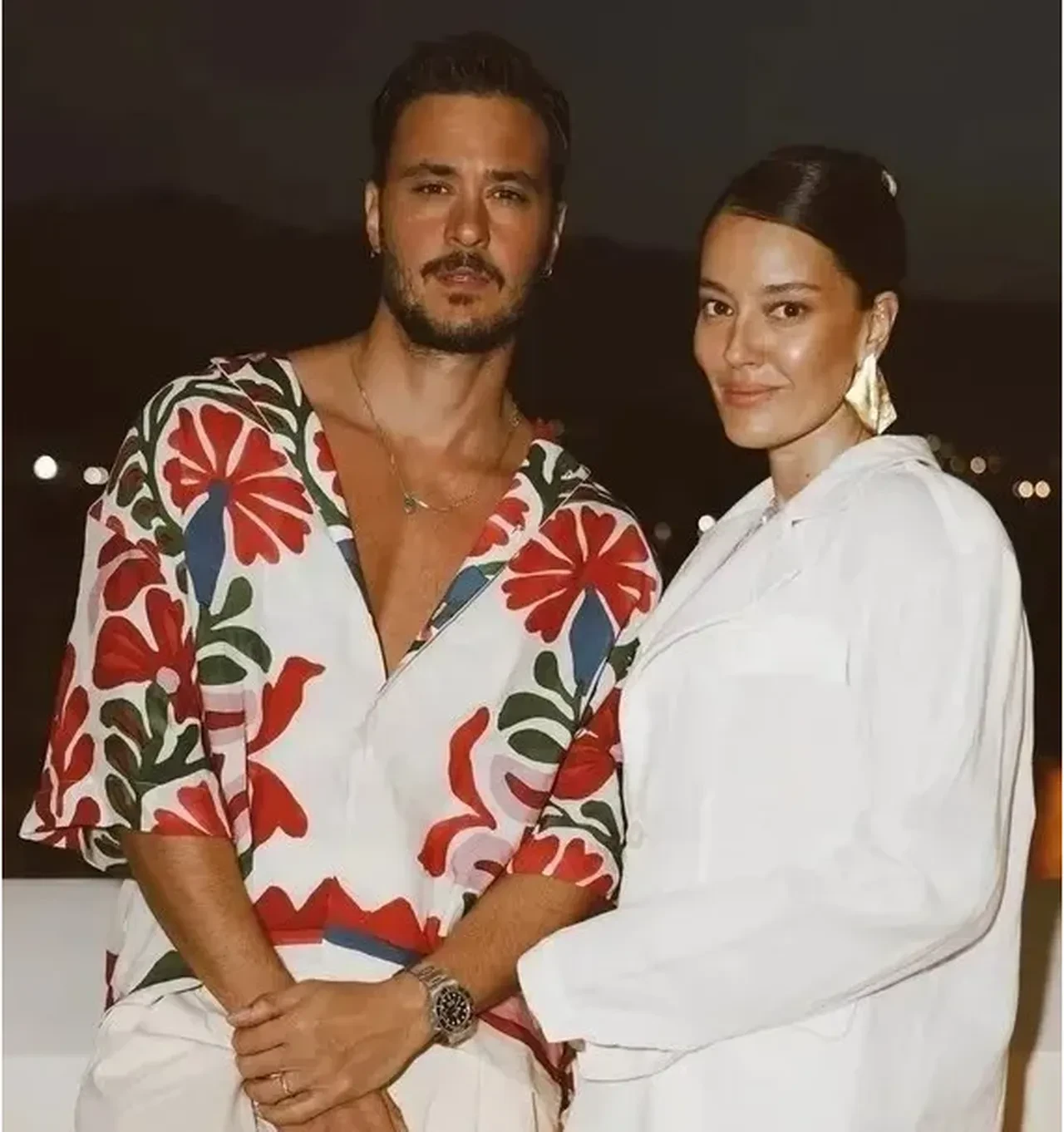 Pelin Akil ile Anıl Altan'ın resmi olarak boşanmadığı iddia edildi! Sebebini duyunca şok olacaksınız