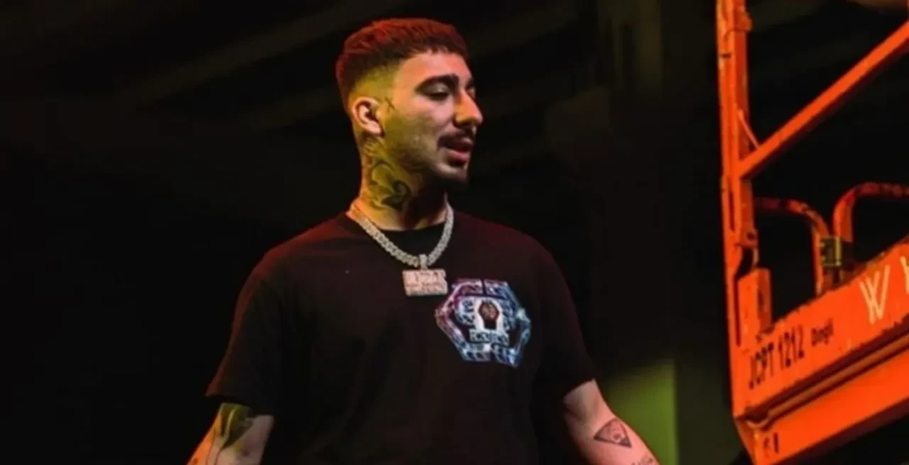 Rapçi Uzi baskılara dayanamadı! Galatasaray marşında Kerem Aktürkoğlu detayı