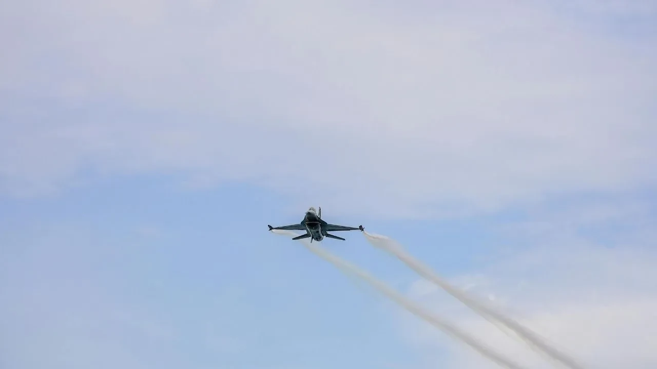 Sivas'ta savaş uçağı sesi neden geliyor son dakika? Sivas'ta F16 jet uçak sesi yükseliyor