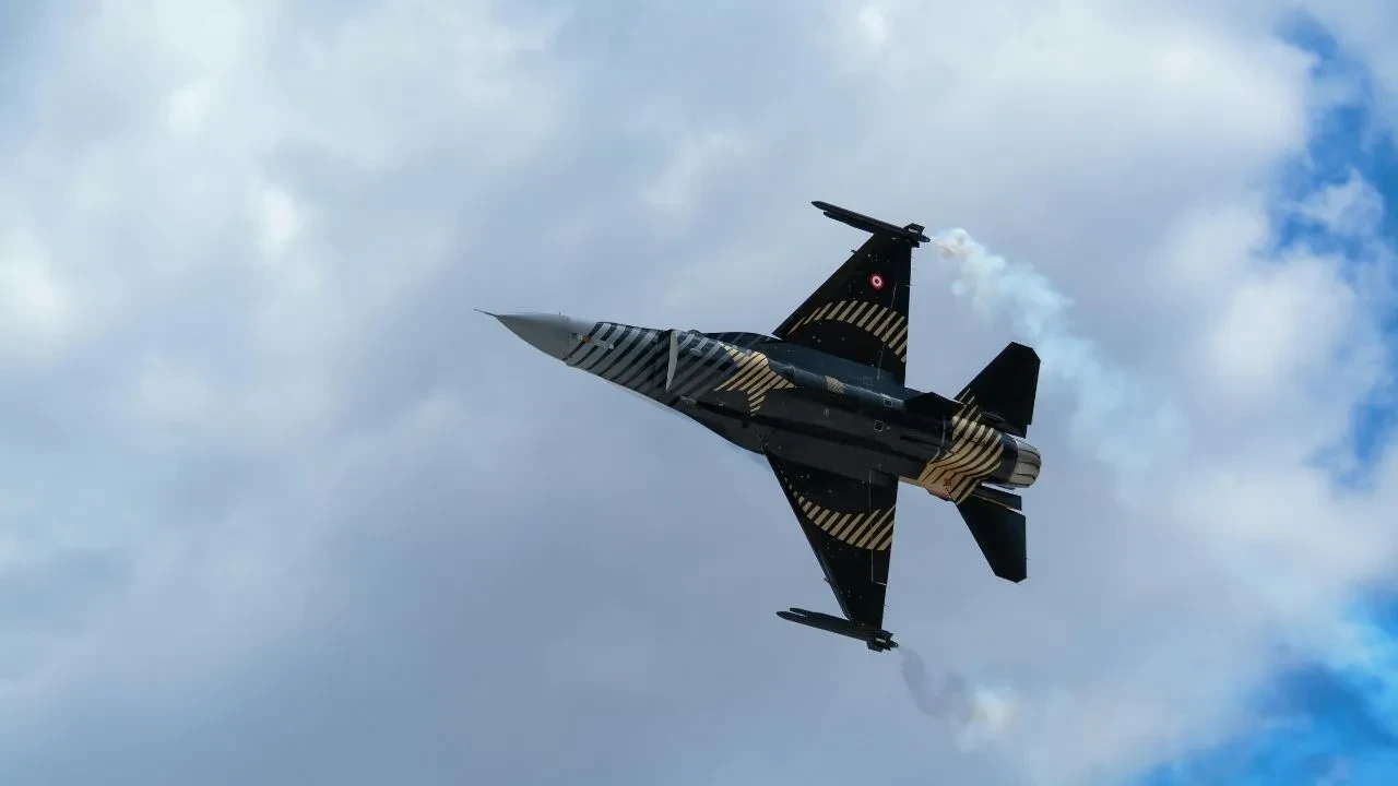 Sivas'ta savaş uçağı sesi neden geliyor son dakika? Sivas'ta F16 jet uçak sesi yükseliyor