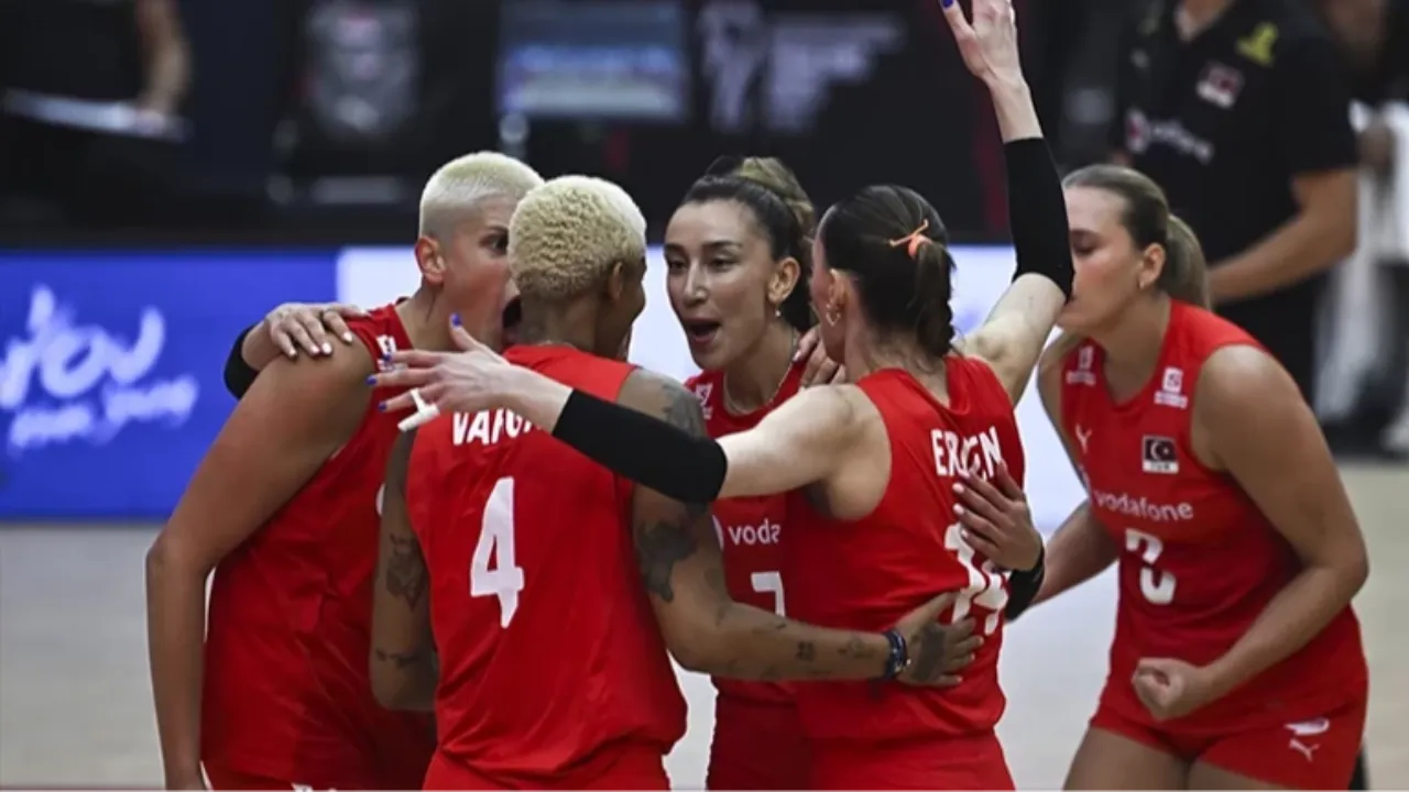 Türkiye ABD maç sonucu kaç kaç? Filenin Sultanları yarı finale yükseldi