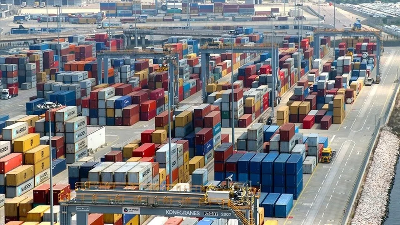 Uludağ İhracatçı Birliklerinin ağustos ayı ihracatı 2,8 milyar doları aştı