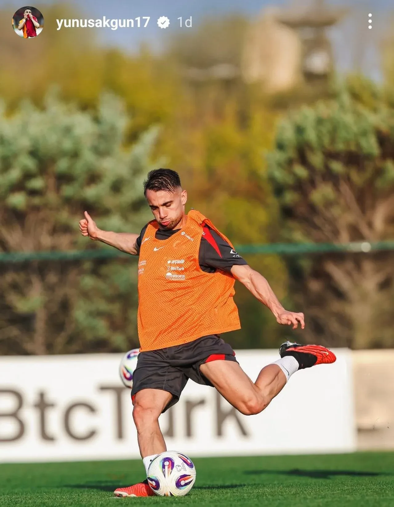 Yunus Akgün'den olay paylaşım! Kerem Aktürkoğlu'ndan misilleme