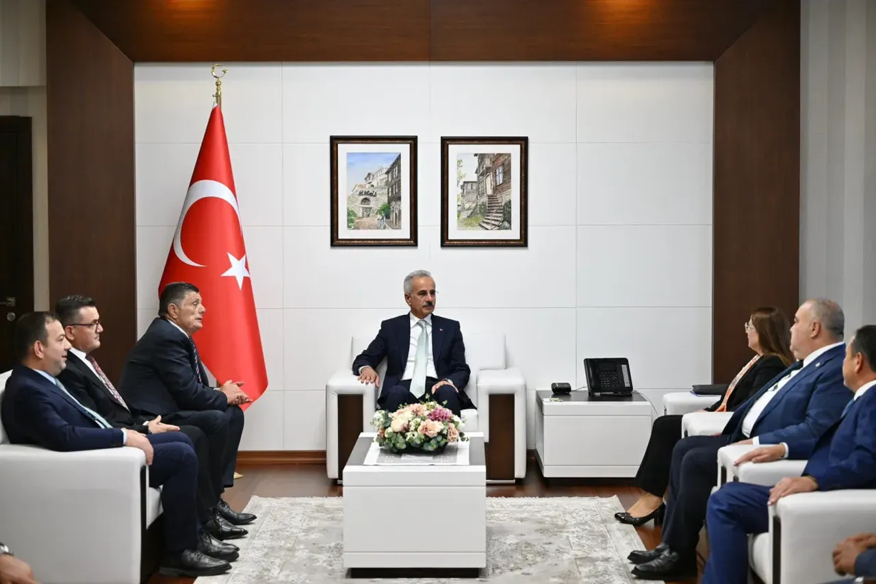 Abdulkadir Uraloğlu'ndan Terörsüz Türkiye vurgusu