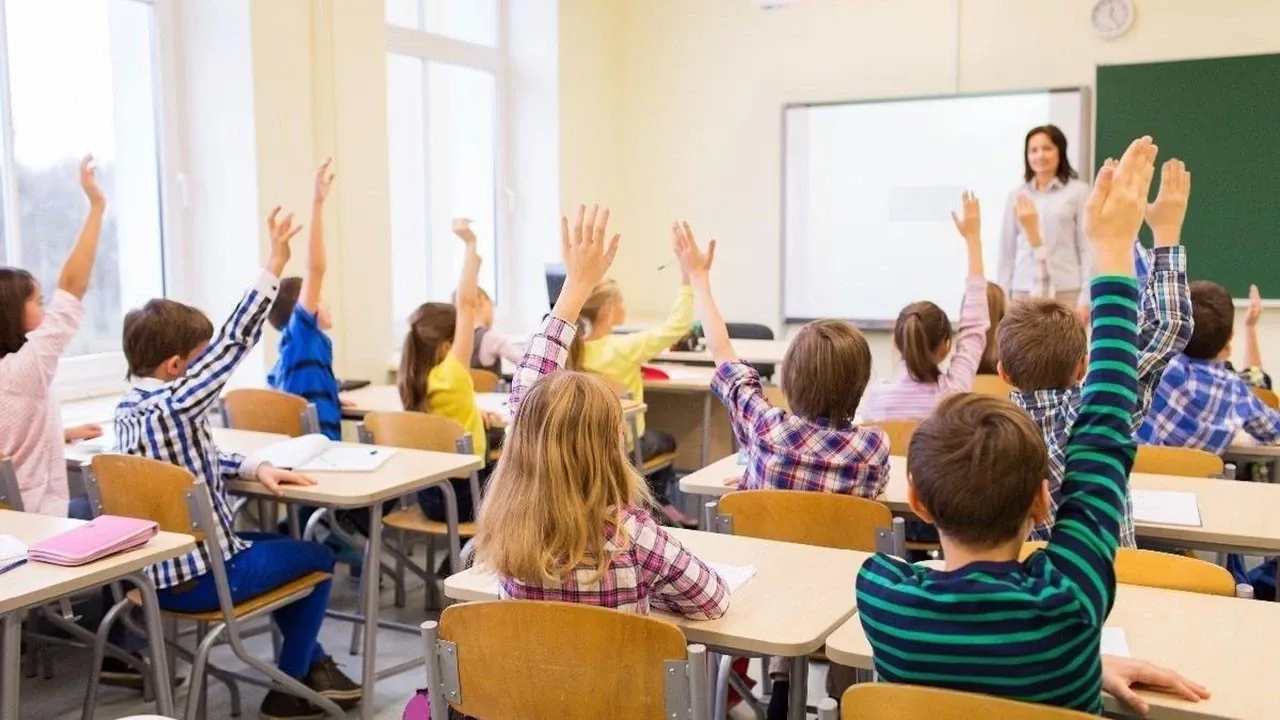 Bakan Tekin'den eğitimde tarihi hamle açıklaması! 12 yıllık zorunlu eğitim kısalacak mı?