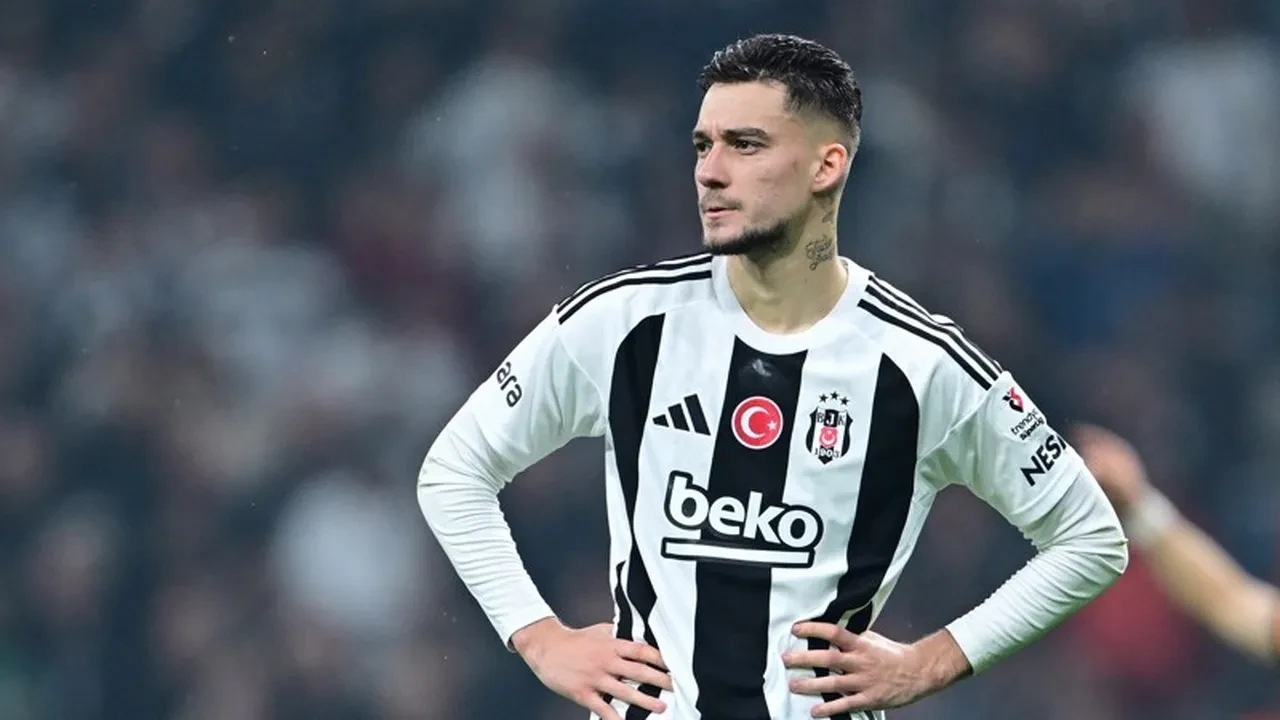 Beşiktaş'ta 3 futbolcu ayrılık aşamasında