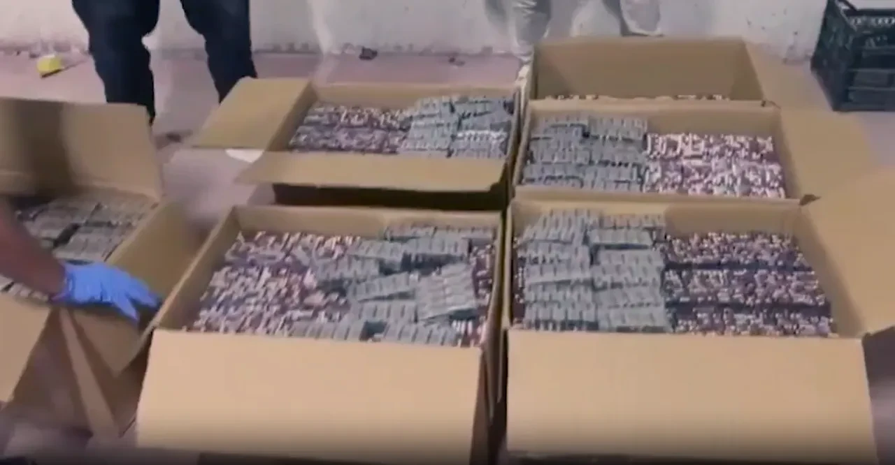 Bursa'da zehir tacirlerine büyük darbe! Yüz binlerce uyuşturucu hap ele geçirildi