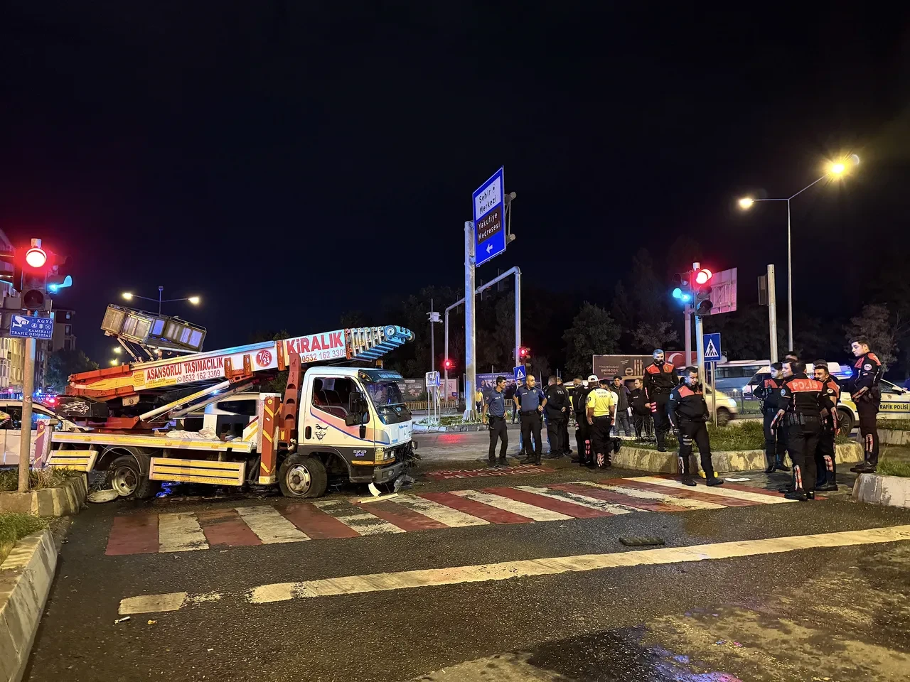 Erzurum'da kaza sonrası sopalı yumruklu kavga: Yaralılar var