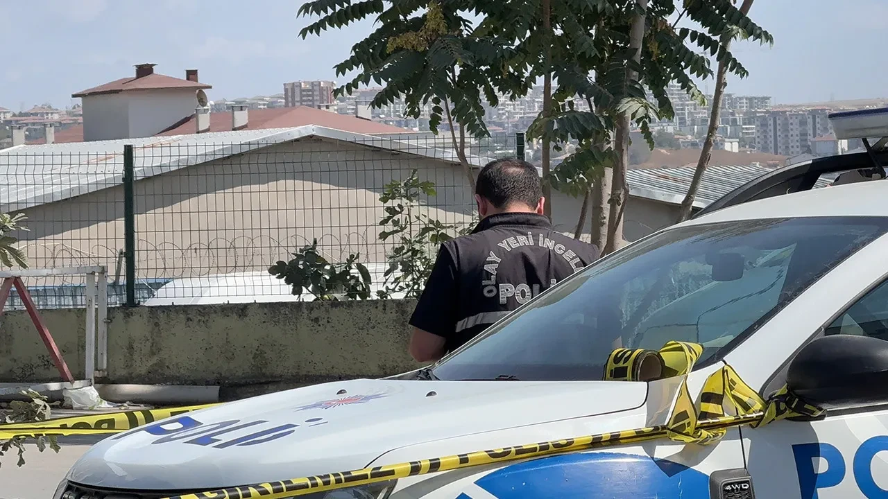 Eski eşinin yeni sevgilisi olan kuzenine kurşun yağdırdı