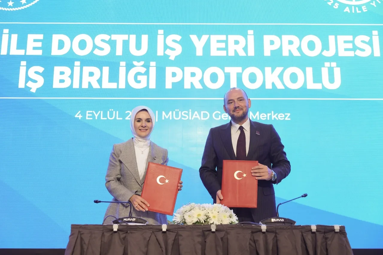 Evlenene 3 asgari ücret hediye! İmzalar atıldı Evlenene 3 asgari ücret hediye! İmzalar atıldı