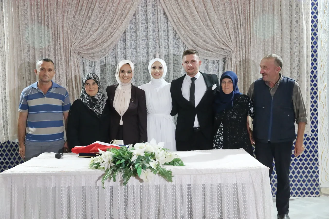 Evlilik desteğiyle gençler aile kurmaya başladı: 'Süreç çok kolaydı'