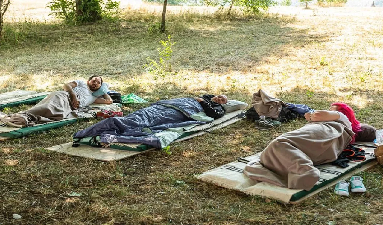 Karadağ'ın geleneksel tembellik yarışması başlıyor! Dudak uçuklatan para için yatarak yarışacaklar